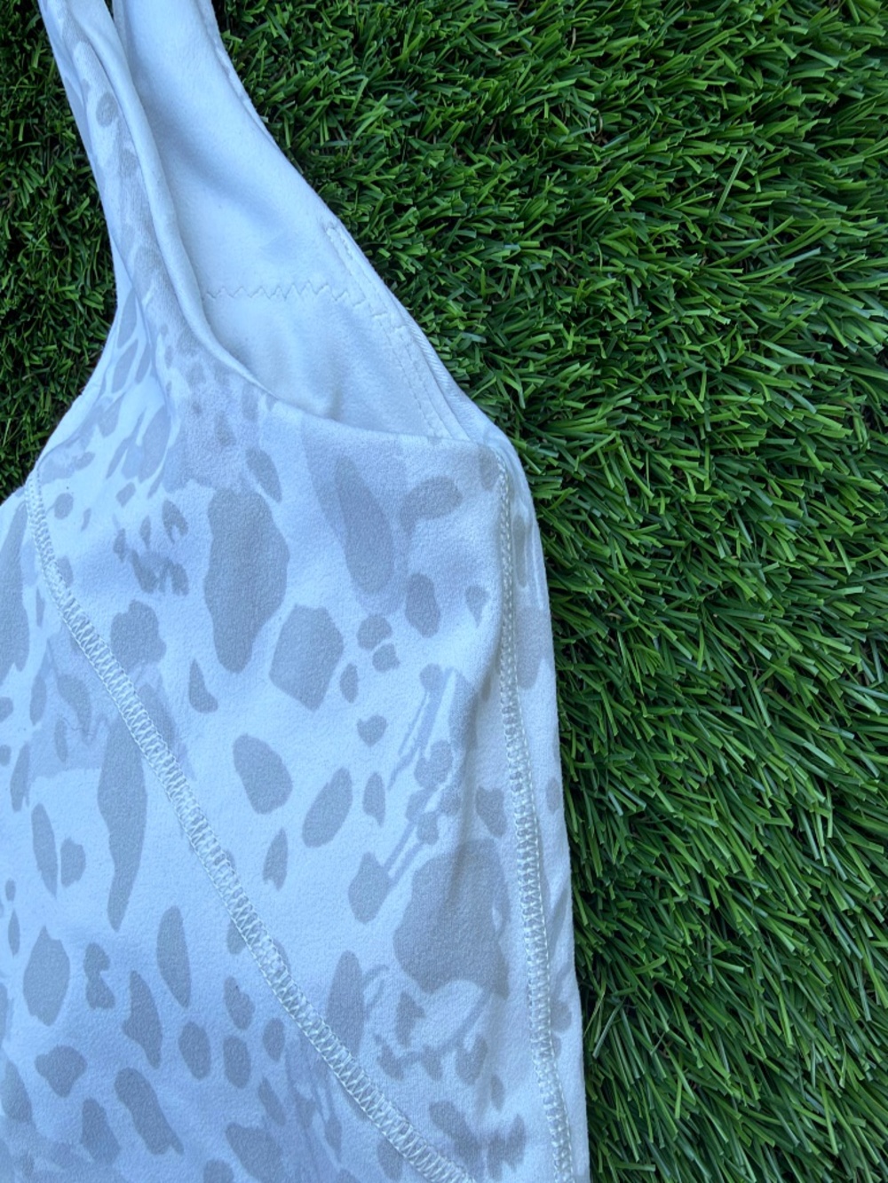 Lululemon Align Top White with Gray Print Size Small - Picture 6 of 6